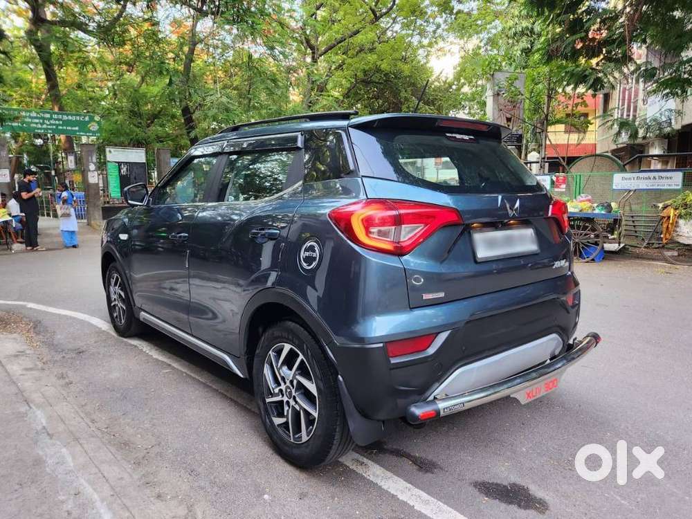 Mahindra Xuv300 1.2 W6 Amt Petrol, 2023, Petrol