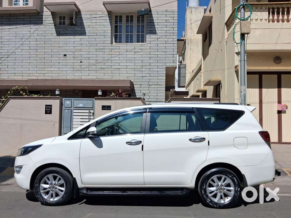Toyota Innova Crysta 2.4 Gx Mt, 2016, Diesel