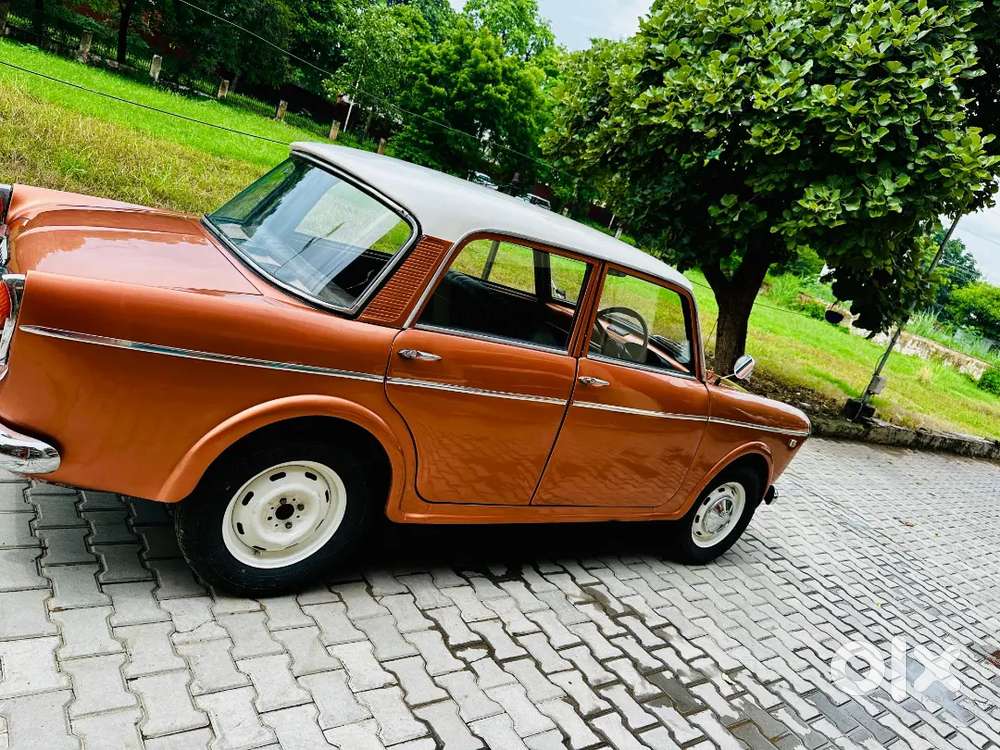 Premier Padmini 1990