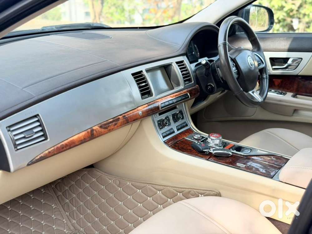 Jaguar Xf S 3.0 Litre 6 Cylinder 2012 Dec Diesel