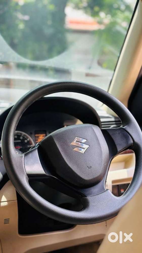 Maruti Suzuki Swift Dzire Vxi Optional, 2014, Petrol