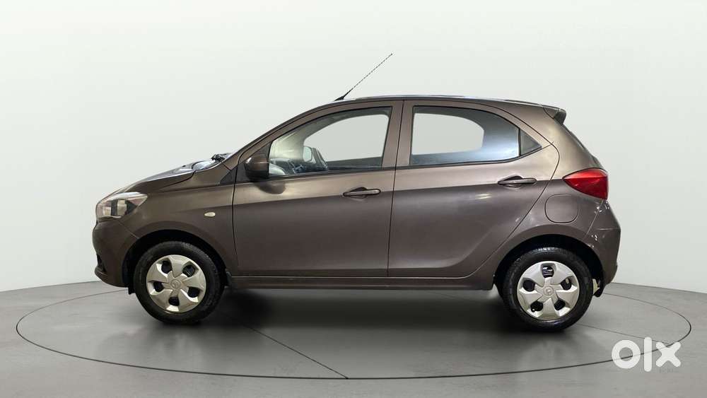 Tata Tiago 1.2 Revotron Xt, 2017, Petrol