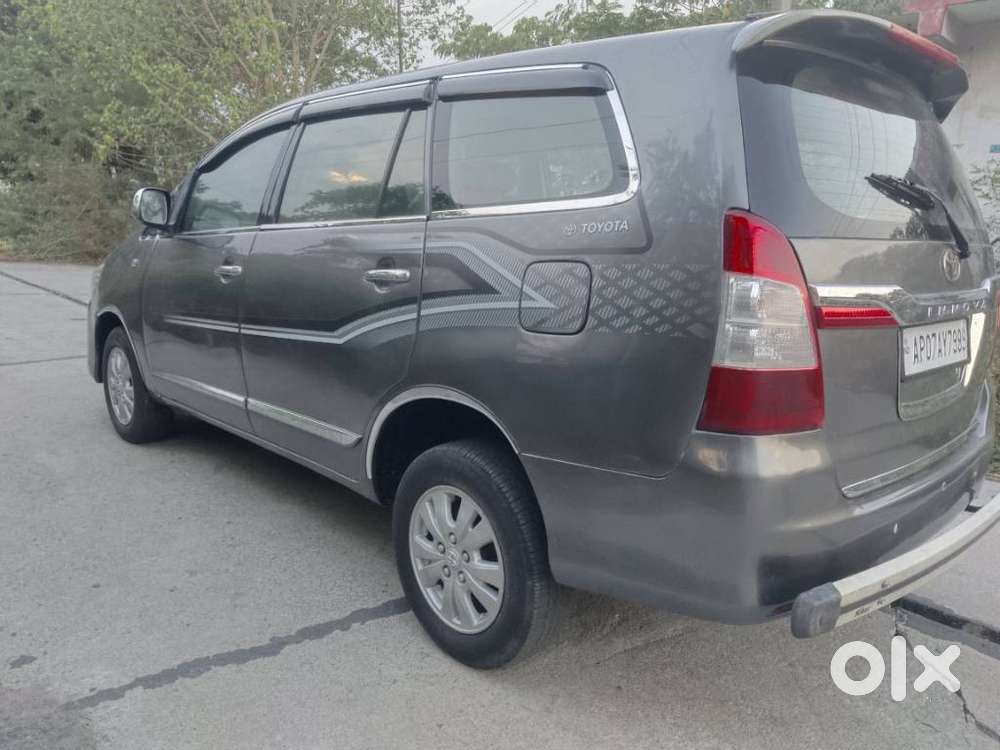 Toyota Innova 2.5 V 7 Str, 2010, Diesel