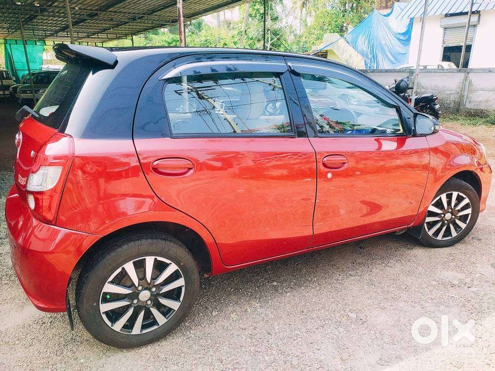 Toyota Etios Liva V Limited, 2019, Petrol