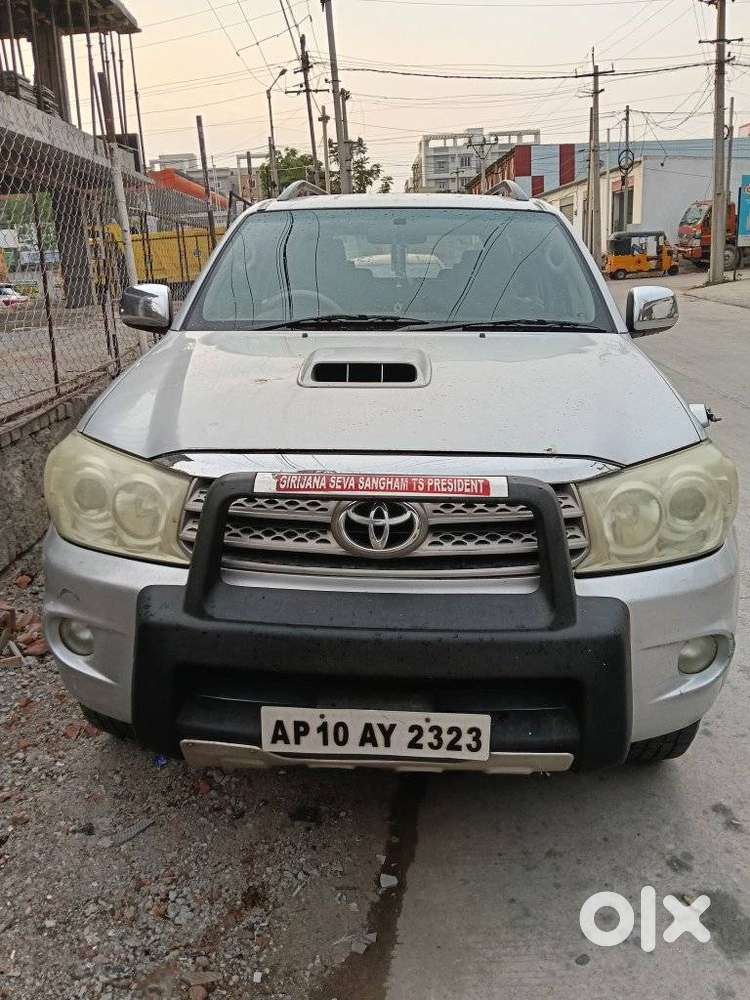 Toyota Fortuner, 2011, Diesel
