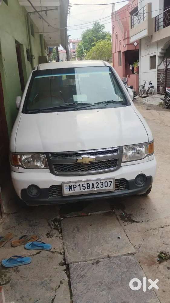 Chevrolet Tavera 2015