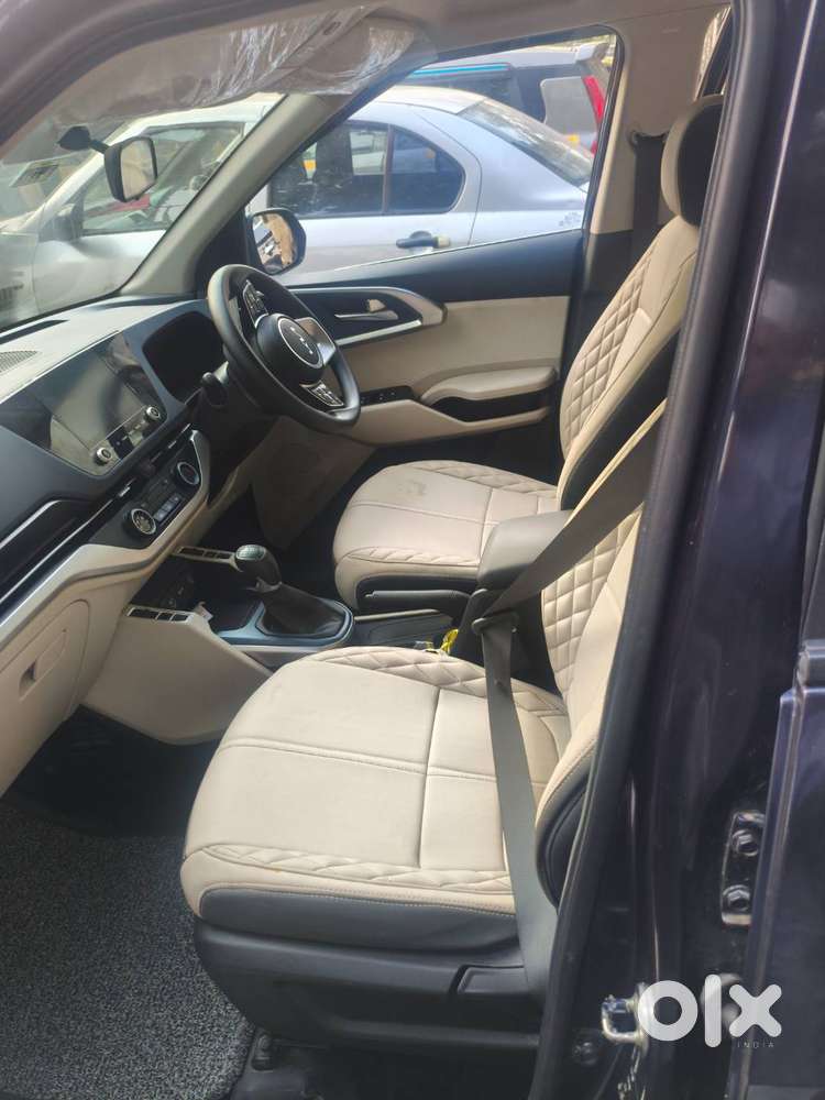 Kia Carens Petrol Manual