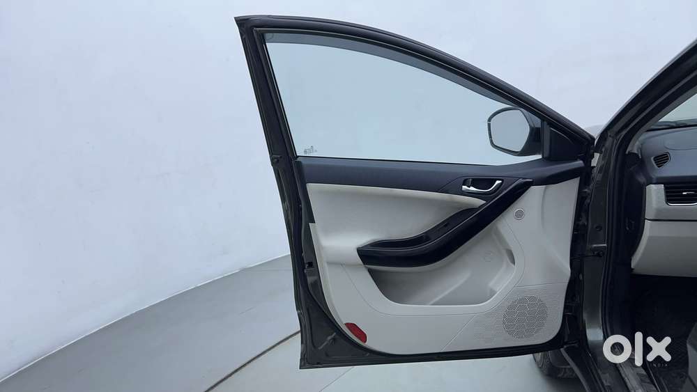 Tata Nexon 1.2 Revotron Xz Plus, 2021, Petrol