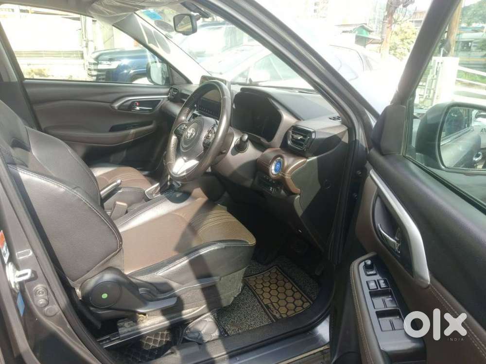 Toyota Urban Cruiser Hyryder 1.5 V Hybrid, 2022, Petrol