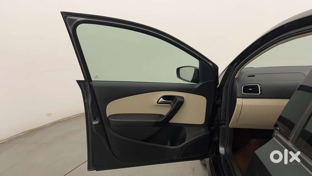 Volkswagen Vento 1.6 Highline, 2021, Petrol