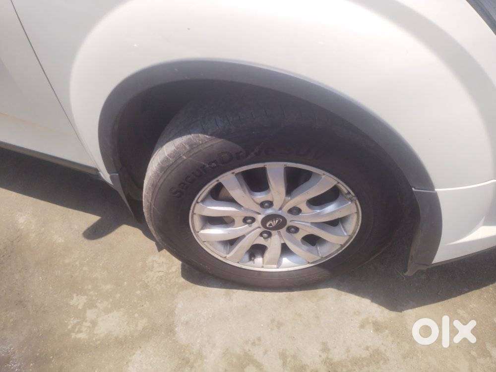 Mahindra Xuv500 2.2 W10 Sportz Edition Mt, 2016