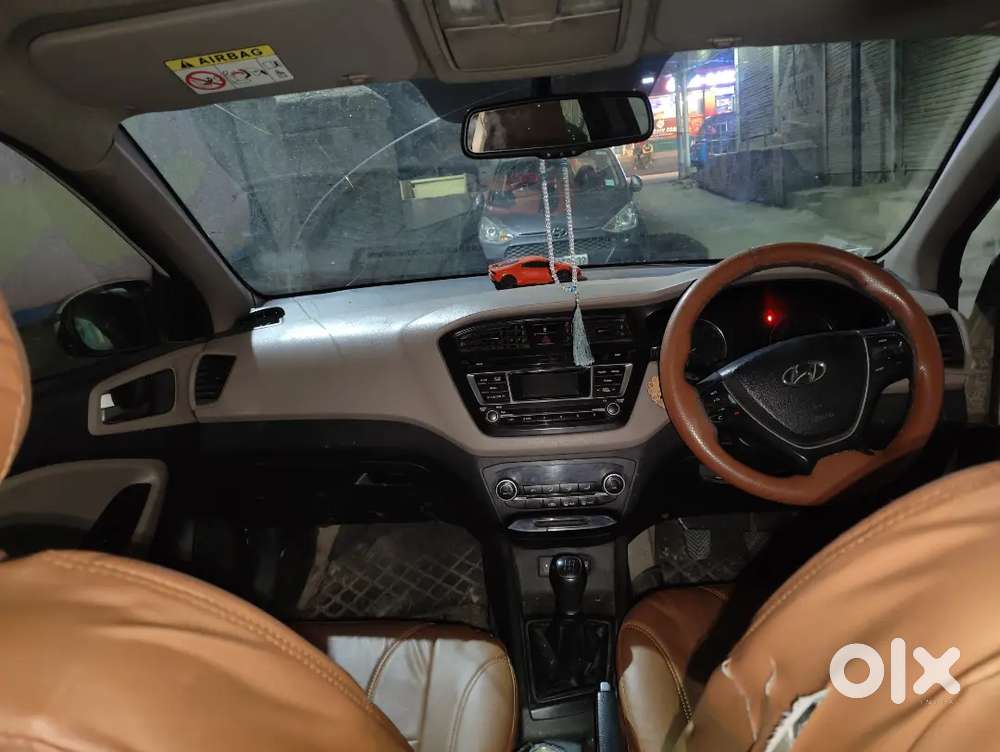 Hyundai I20 2017 Petrol 70000 Km Driven