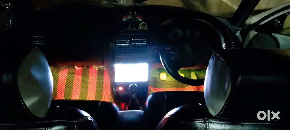 Maruti Suzuki Esteem Lxi 2006