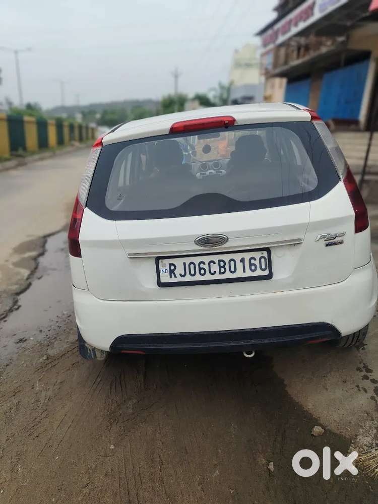 Ford Figo Diesel Titanium 2011 Second Owner