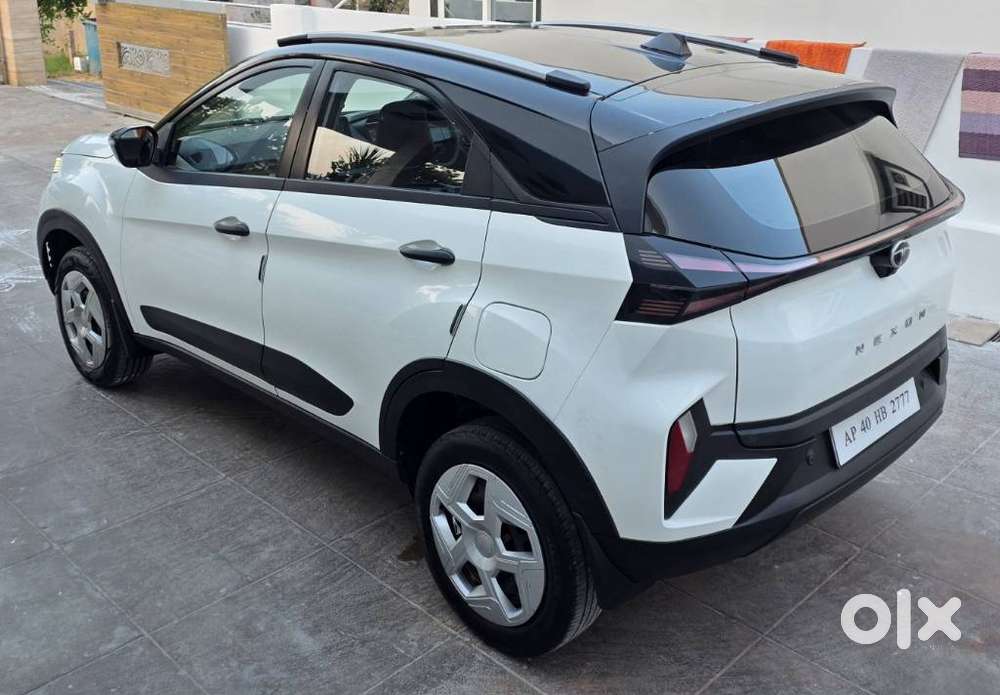 Tata Nexon Creative 1.5 Revotorq Diesel 6mt, 2025, Diesel