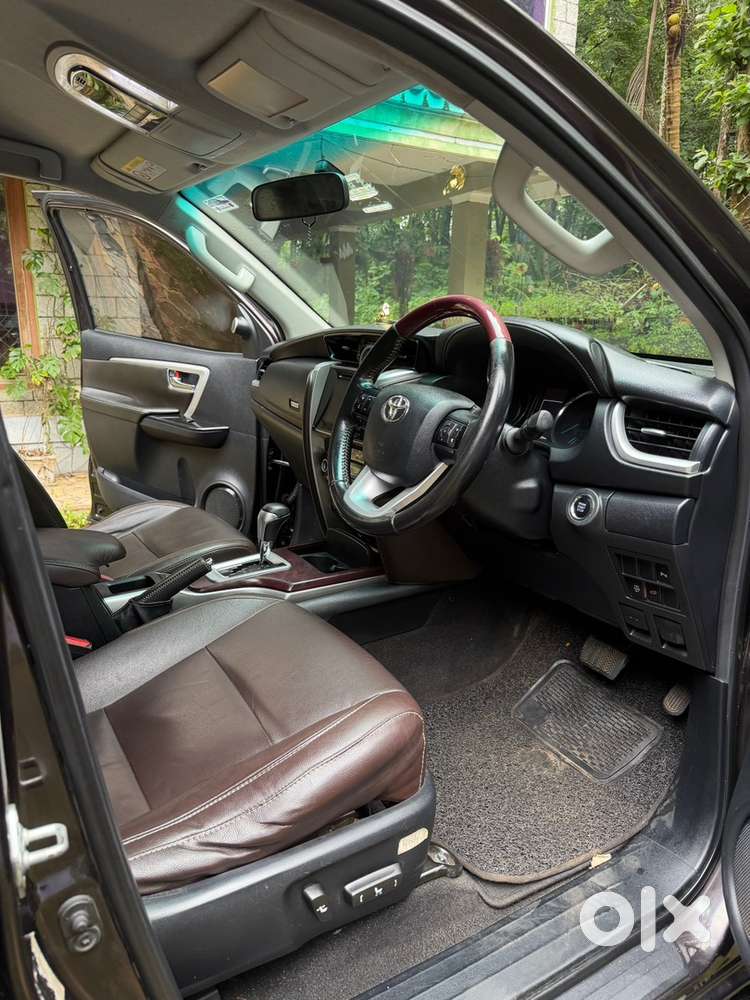 Toyota Fortuner Diesel At 2016