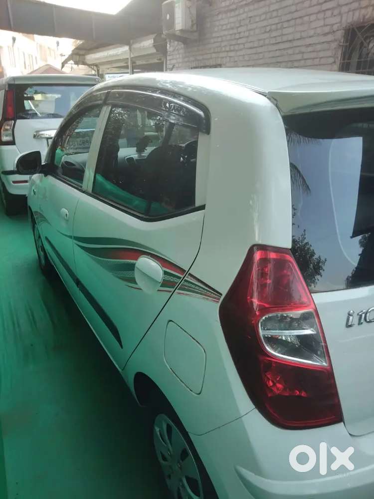 Hyundai I10 2013 Petrol 127000 Km Driven