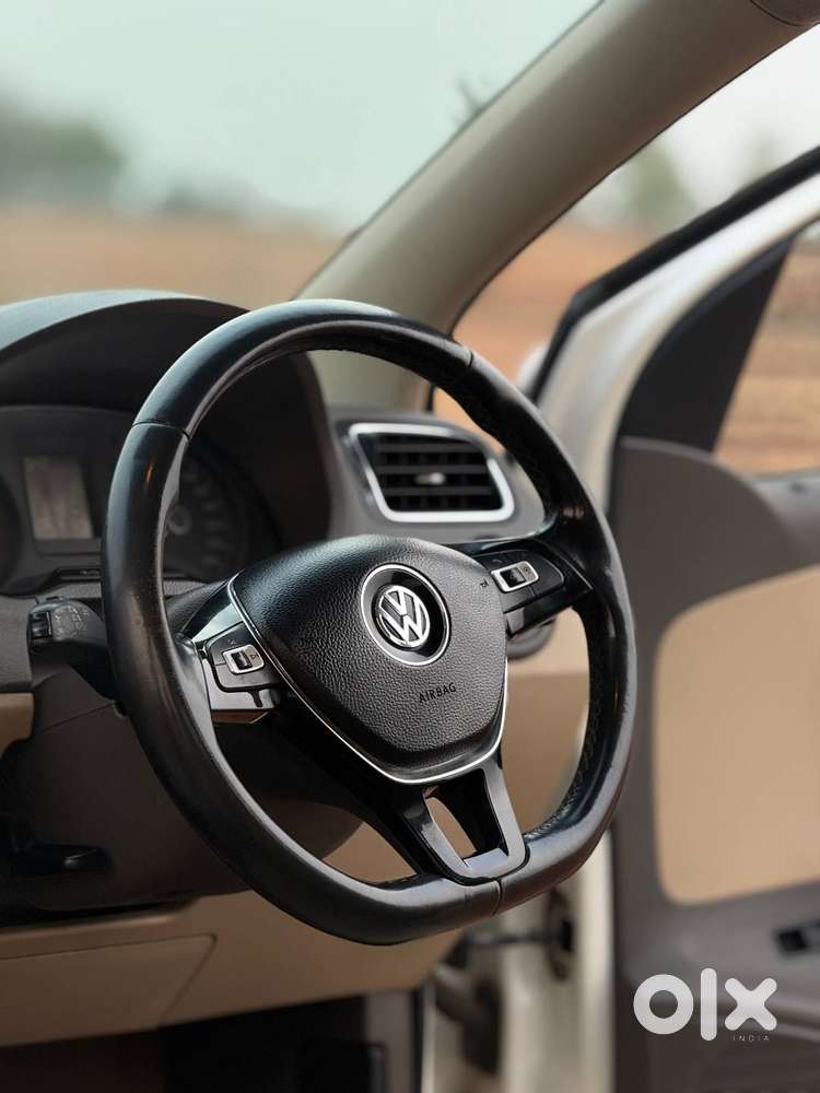 Volkswagen Vento 1.2 Tsi Highline Plus Dsg Automatic Petrol