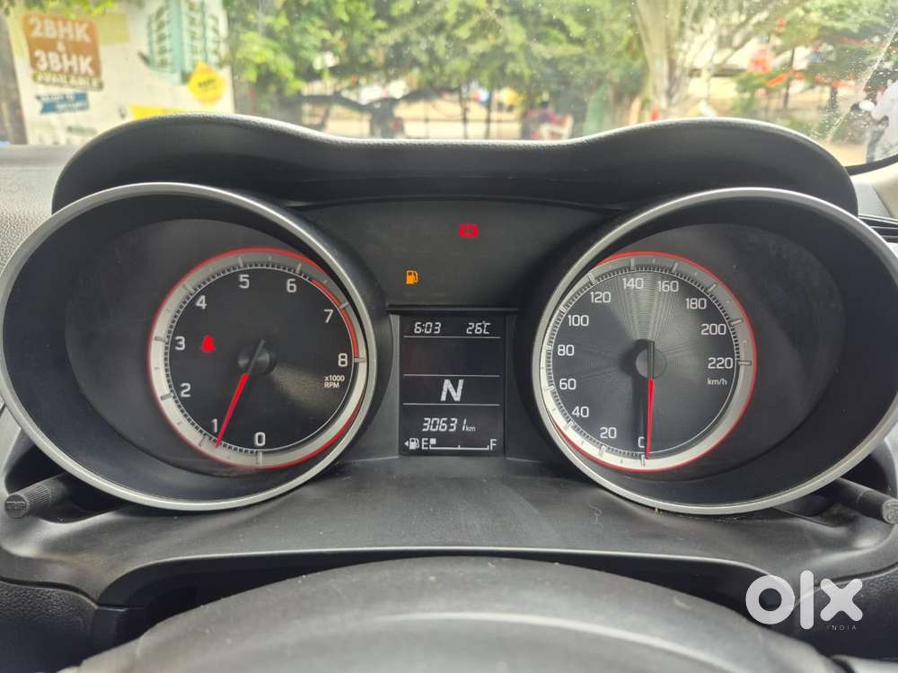 Maruti Suzuki Swift Vxi Ags, 2021, Petrol