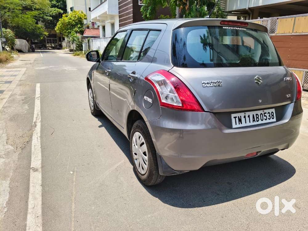 Maruti Suzuki Swift Vxi Abs Bsiv, 2017, Petrol