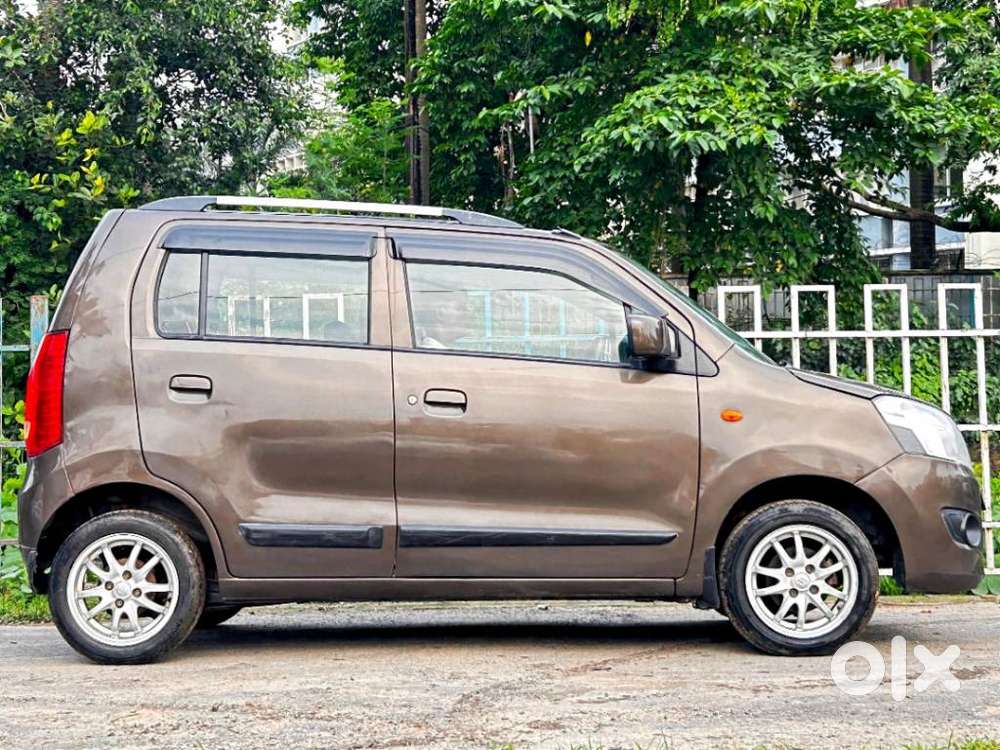 Maruti Suzuki Wagon R Vxi 1.0, 2017, Petrol