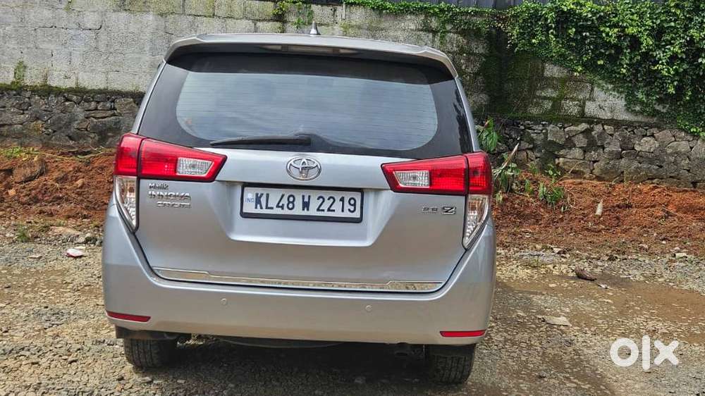 Innova Crysta 2.8z Automatic