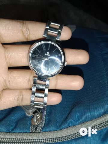 Titan hotsell watch rs