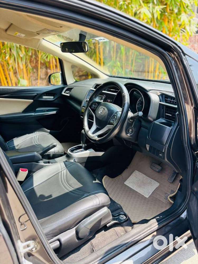 Honda Jazz V Automatic, 2022, Petrol