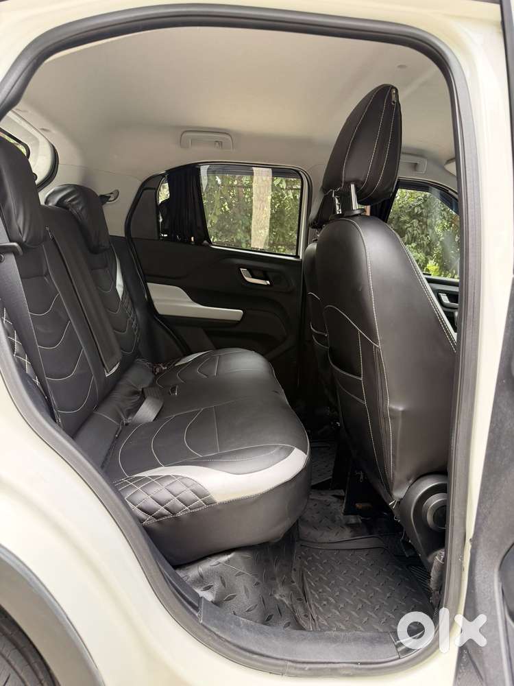 Tata Punch Creative Flagship Dual Tone Amt, 2022, Petrol