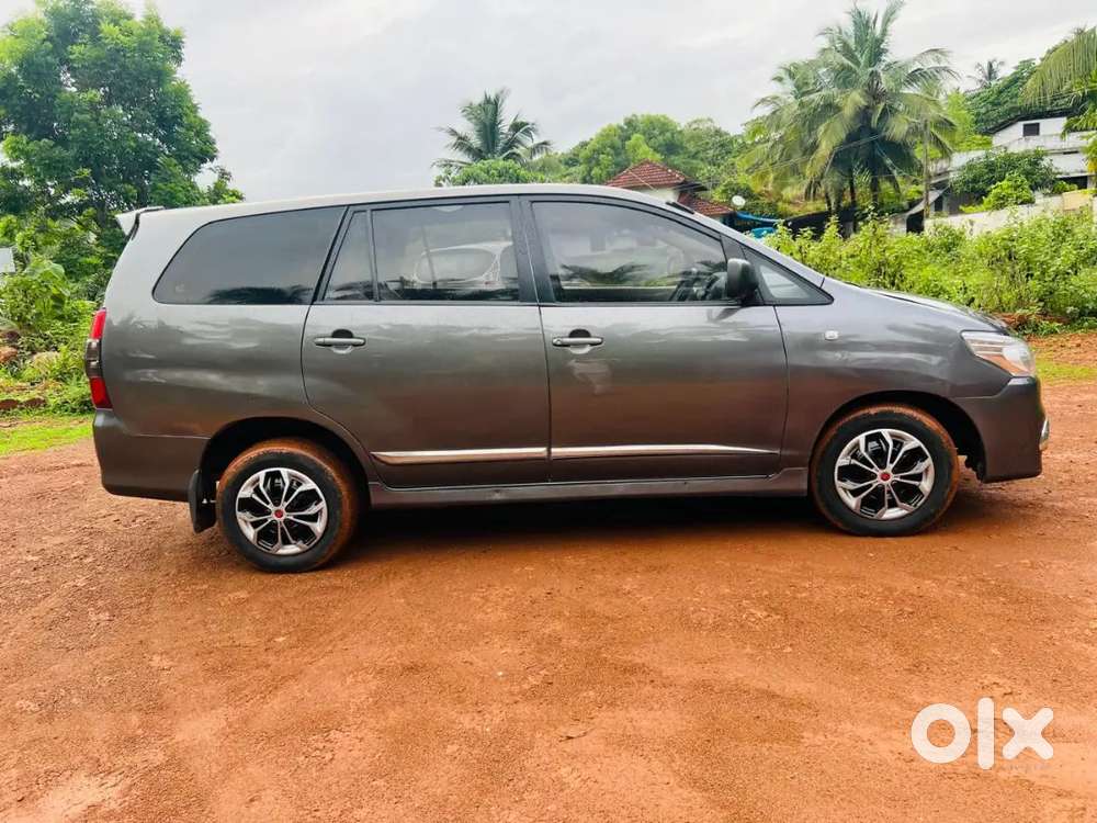Toyota Innova G2 8 Diesel 2012 Good Condition