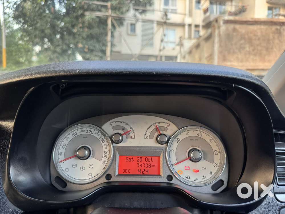 Fiat Linea Emotion (diesel), 2011, Diesel