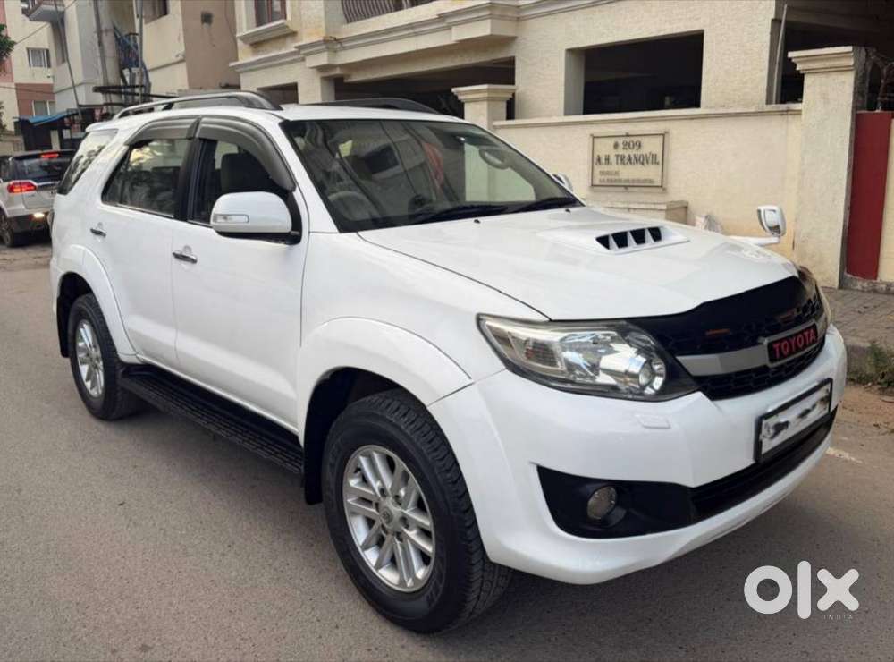 Toyota Fortuner 3.0 4x2 Mt, 2012, Diesel