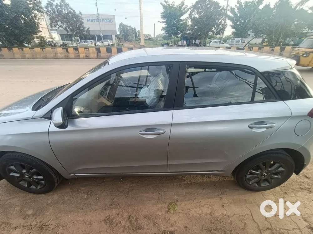 Hyundai I20 Sportz 2020 Silver