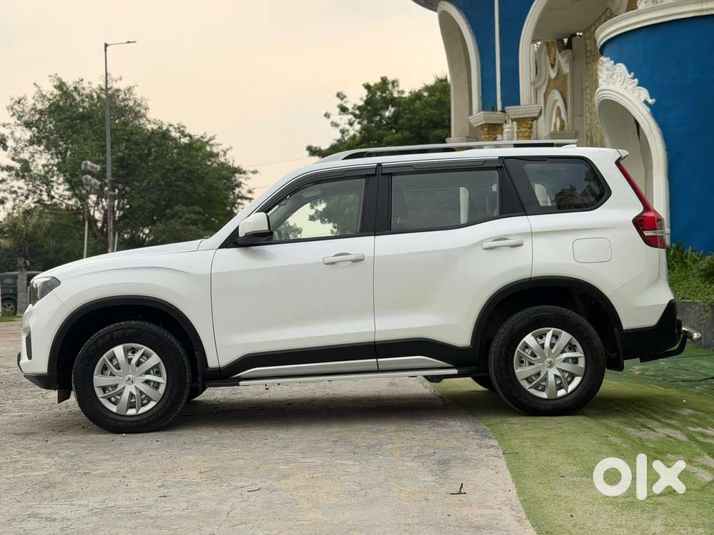 Mahindra Scorpio N Z2 Petrol Mt 6 Str, 2024, Petrol