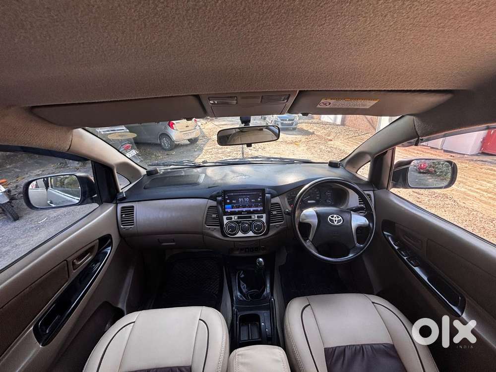 Toyota Innova 2.5 Gx (diesel) 8 Seater Bs Iv, 2015, Diesel