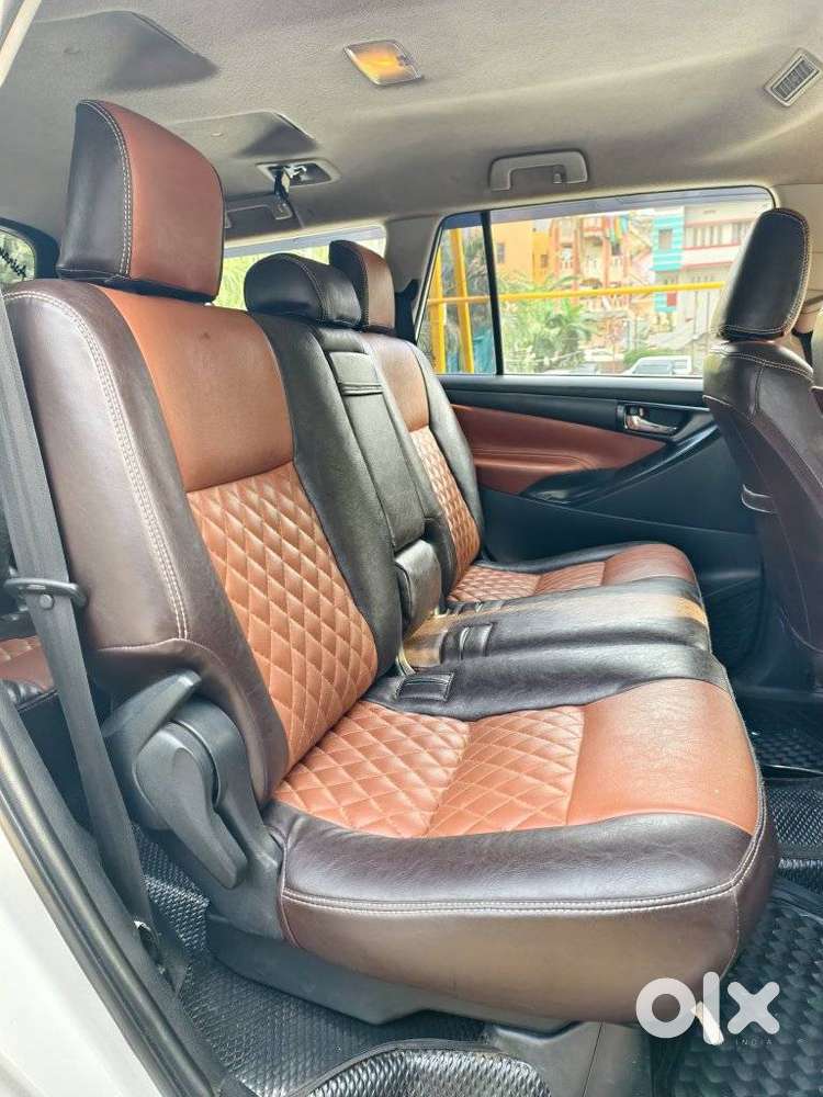 Toyota Innova Crysta 2.4 G Mt 8s, 2018, Diesel