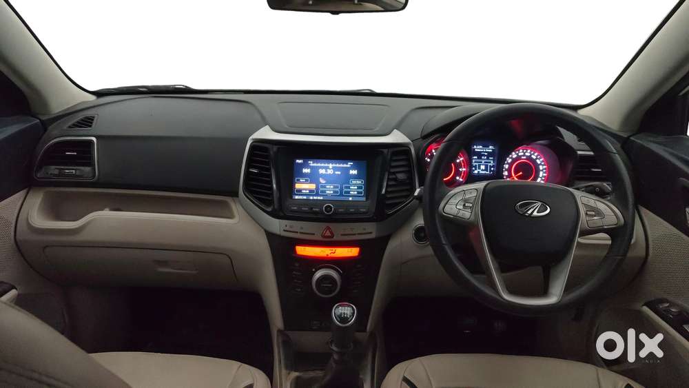 Mahindra Xuv300 W8, 2022, Petrol