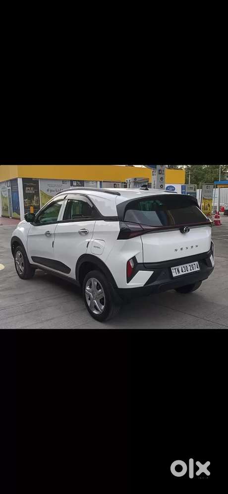 Tata Nexon Smart Plus S 1.2 Revotron Petrol 5 Mt, 2024, Petrol