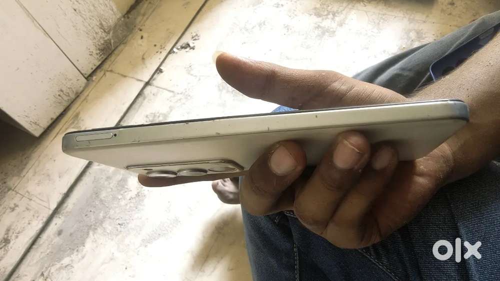 Radmi 15 All ok brand new conditions bill box charger available hai