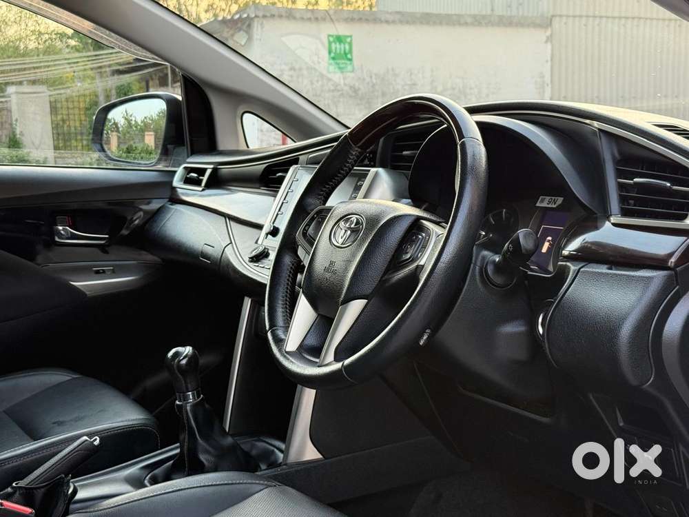 Toyota Innova Crysta [2020-ongoing] 2.4 Zx 7 Str, 2022, Diesel
