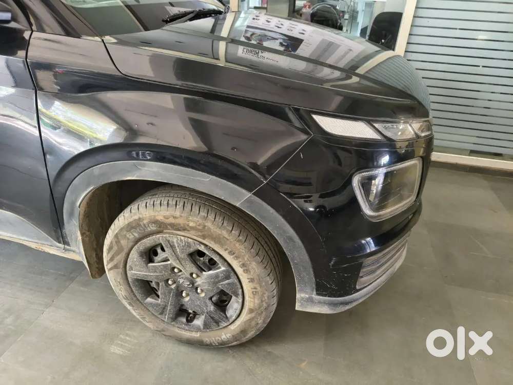 Hyundai Venue Sx Petrol Manual 1st Owner 2024