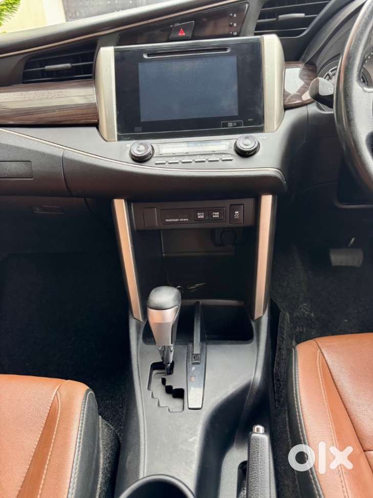 Toyota Innova Crysta 2.8 Zx At, 2017, Diesel