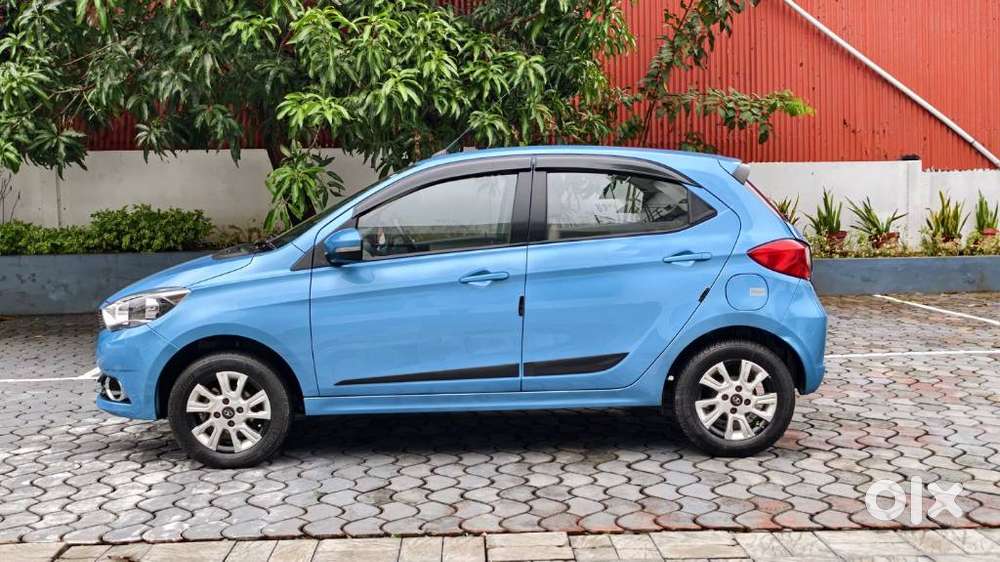 Tata Tiago Xz, 2016, Petrol