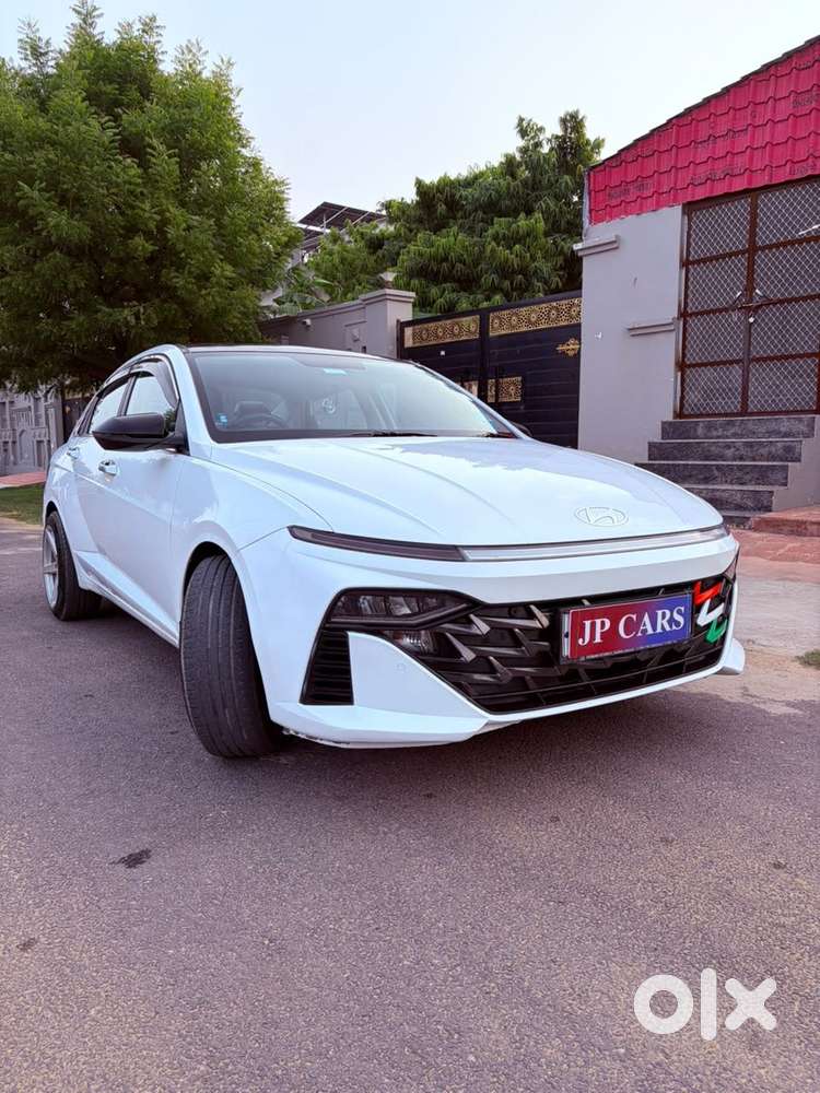 Hyundai Verna 1.5 Mpi Mt Sx (o), 2023, Petrol