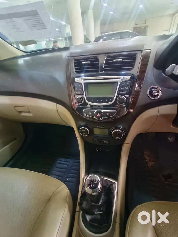 Hyundai Fluidic Verna 2014 Petrol 105000 Km Driven