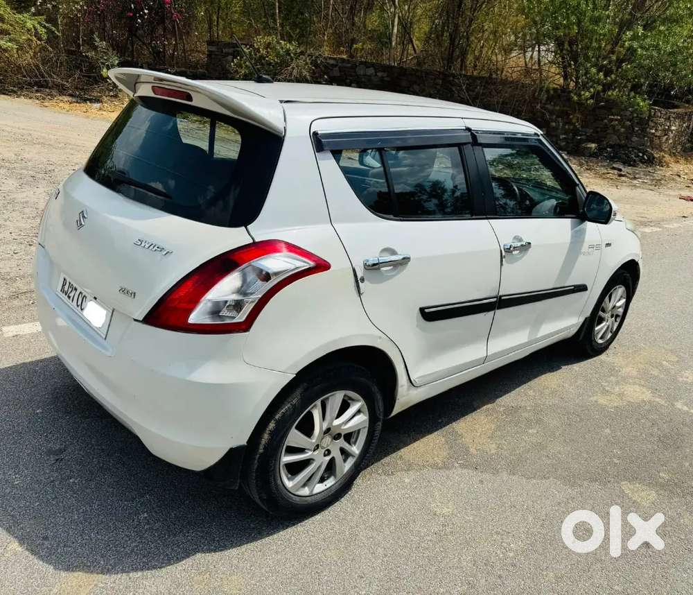 Maruti Suzuki Swift Ddis Zdi 2012