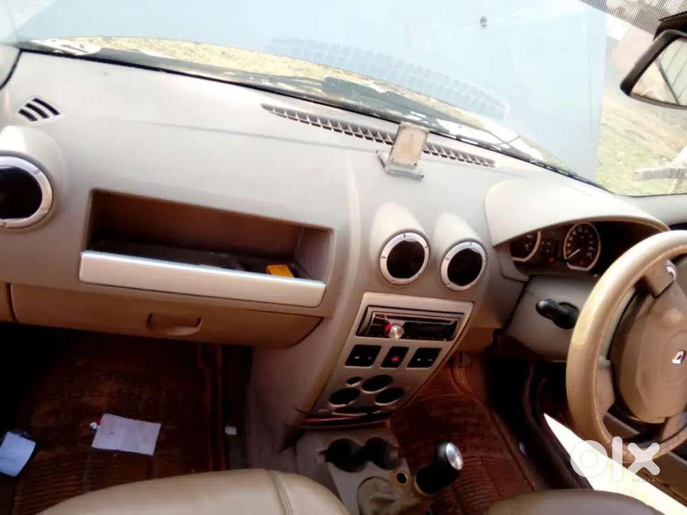 Mahindra Logan Petrol 2008(cng)