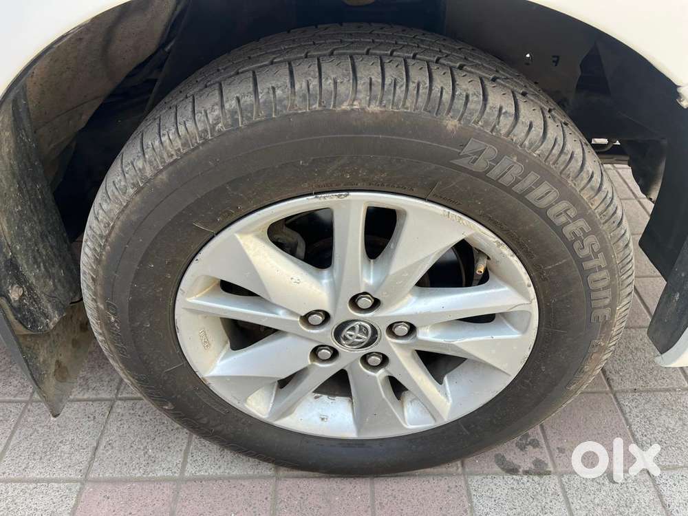 Toyota Innova Crysta 2.8 Gx At, 2017, Diesel
