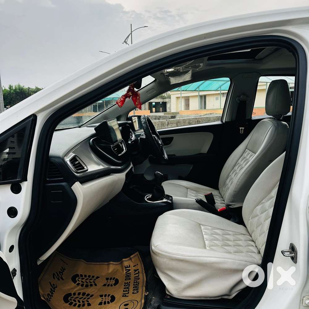 Tata Altoz Petrol 2024
