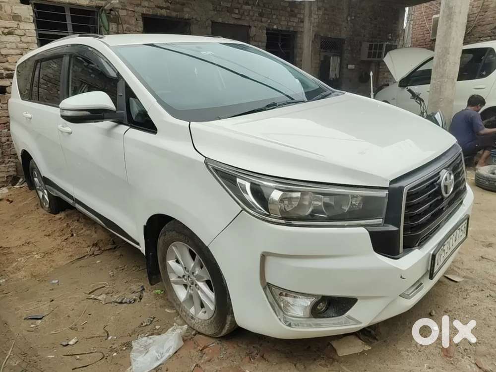Toyota Innova Crysta 2.4 G Mt 7 Str, 2016, Diesel